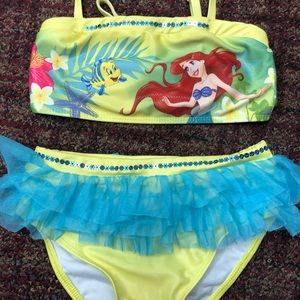 Size 5/6 Disney brand